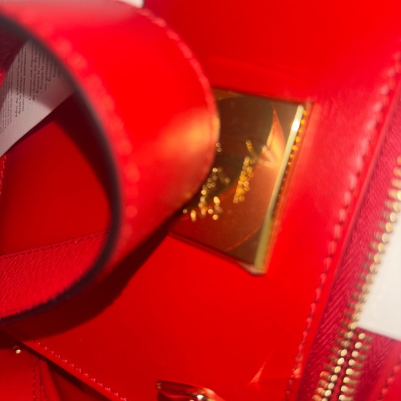 Christian Louboutin Vibrant Red Handbag - Picture 7 of 9